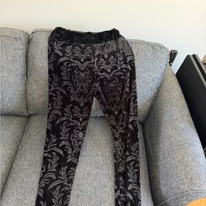 Black Velvet Burnout Leggings – Gothic Baroque Print – Size Small